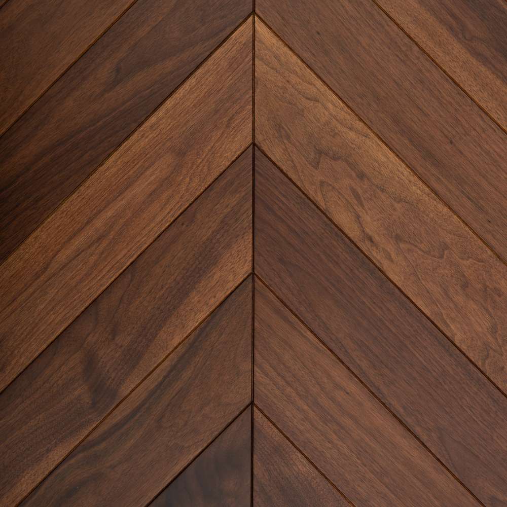 Паркет Елка Французская Lab Arte Chevron 600/510х90х14 /45° Орех Американский Прайм Gloss лак