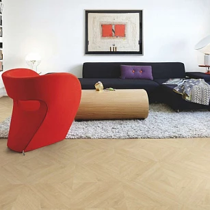 Ламинат Pergo Chevron 12 pro L1254-04163 Дуб шведский золотистый (1,426 м2) в интерьере